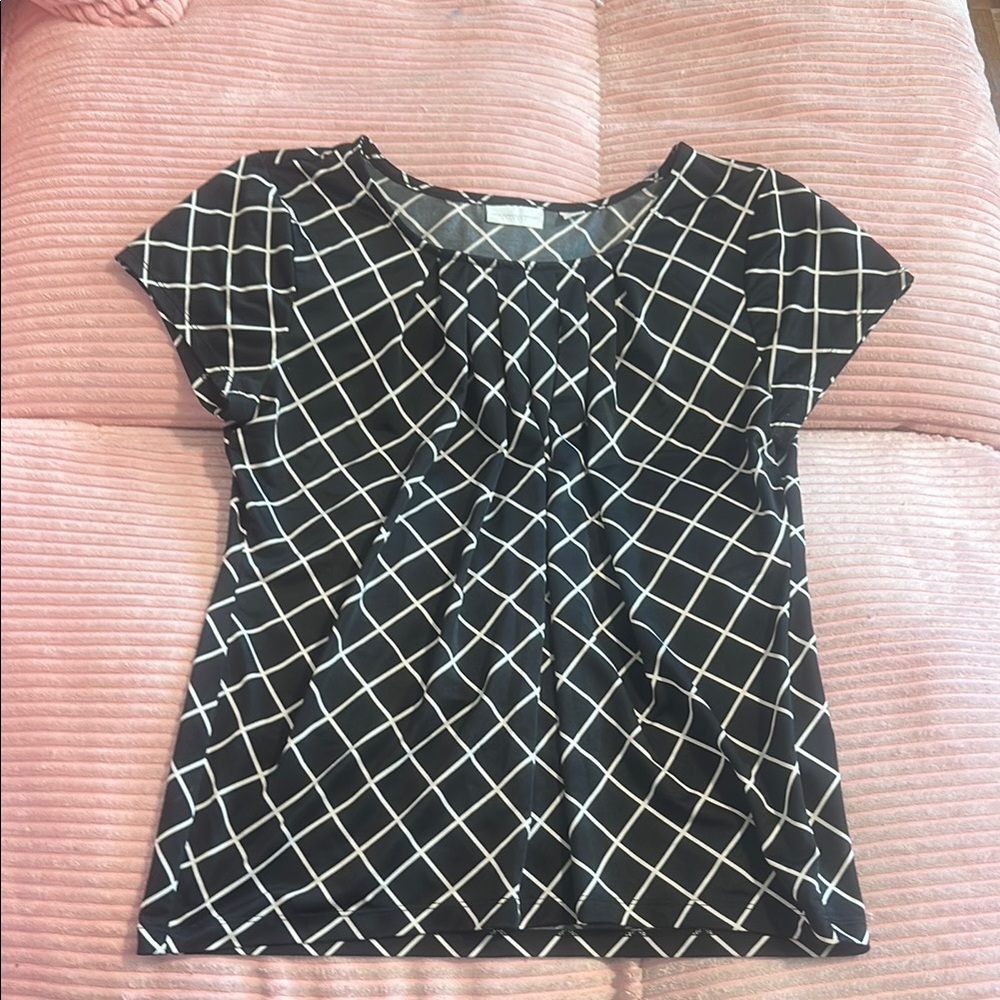 Stylish Black and White Women's Top
